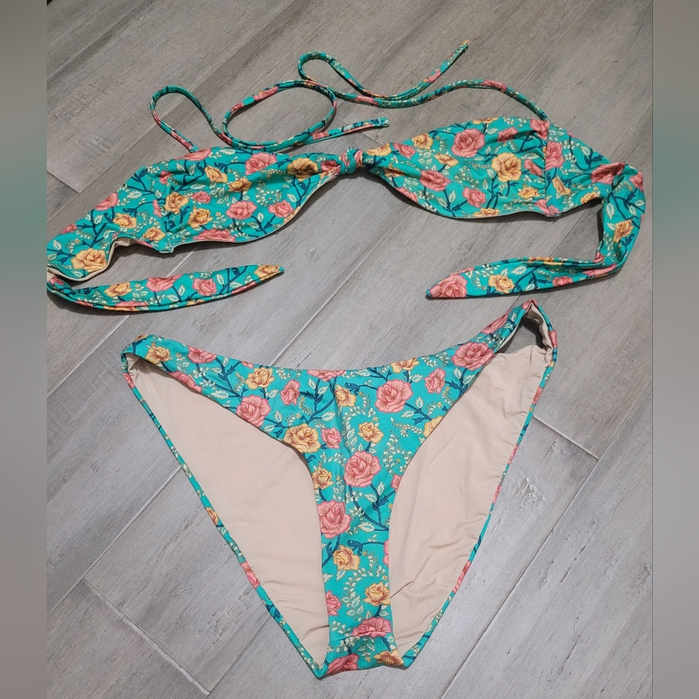 Reserved  Arnhem bikini